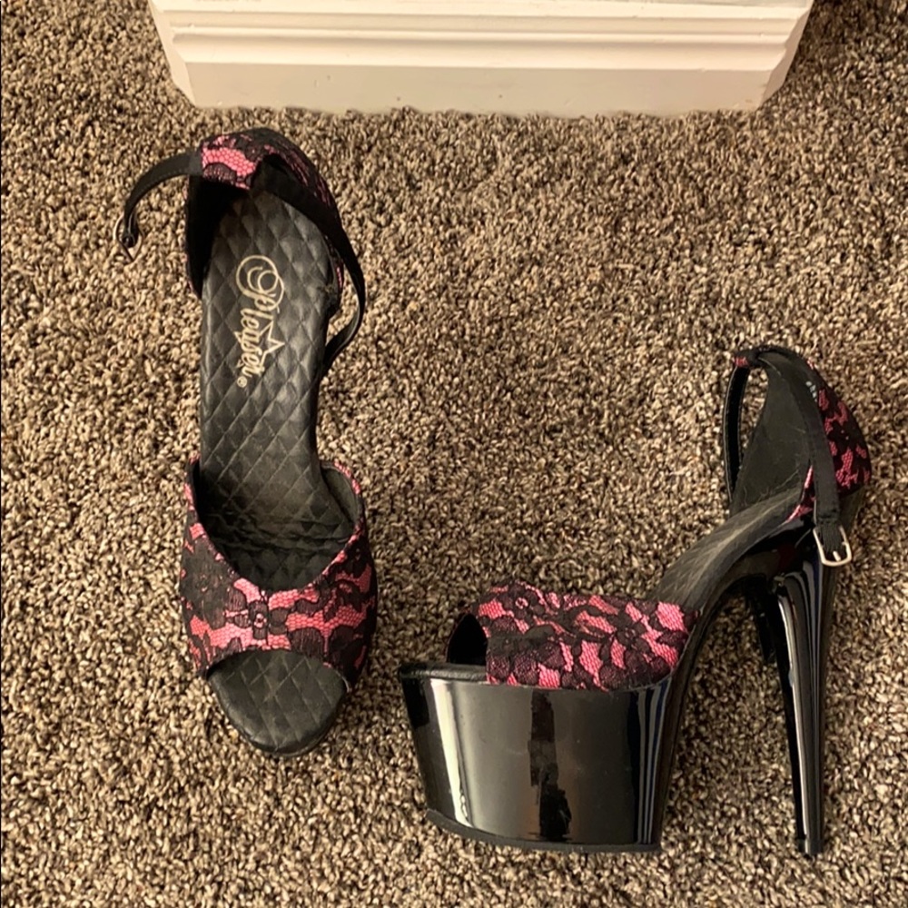 High HIGH heels pink pattern